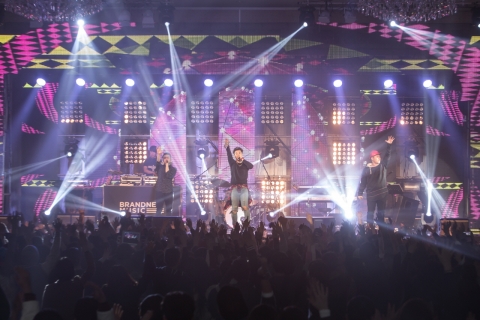 프리미엄 콘서트 더 레드가 성황리에 마무리 됐다.