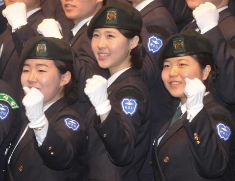 건국대 학군단 여성장교 손영지-이다혜-오유림 학생