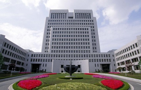 대한변호사협회와 경기중앙지방변호사회가 2013년도 법관평가 결과를 발표했다.