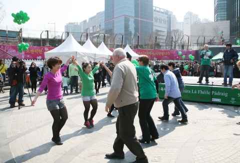 2013에도 성 패트릭 데이 축제가 열렸다.