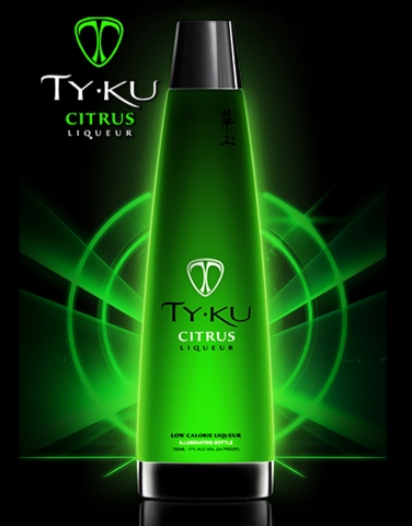 어반 테이스트가 에머럴드 그린 색으로 빛나는 타이쿠를 선보이고 있다.