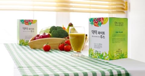 이앤에프메딕스가 유기농 제품으로 덱스트린을 첨가하지 않은 해독주스 닥터 파이토주스를 출시해 화제다.