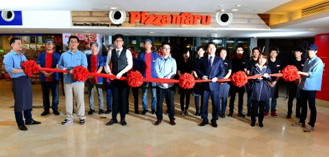 피자마루가 중국 베이징1호점을 오픈했다.