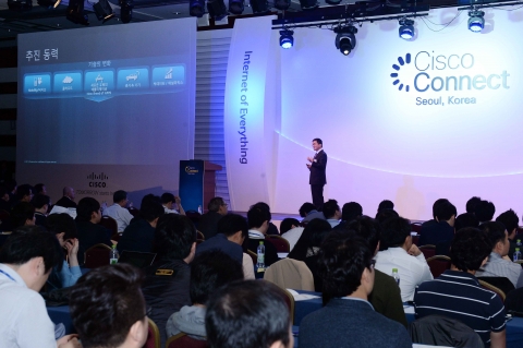 시스코 코리아는 29일 삼성동 코엑스 컨벤션 1층 그랜드볼룸에서 고객과 파트너, IT 관계자들이 참석한 가운데 시스코 커넥트 코리아 2014(Cisco Connect Korea 2014) 컨퍼런스를 성황리에 개막했다.