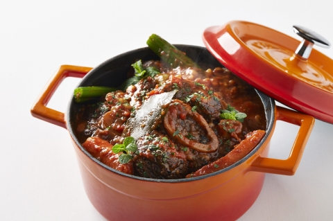 보리 리조토를 곁들인 송아지 정강이 찜 오소부코(Braised Veal Shank With Barley Risotto)