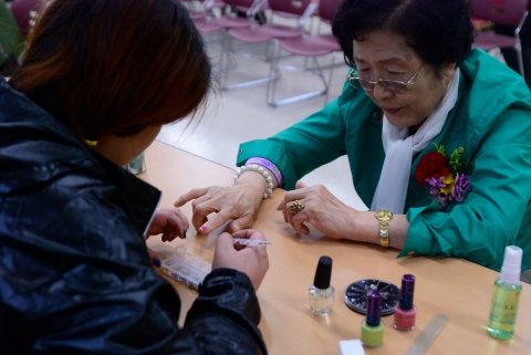 동명대가 어버이 날 기념 감사해孝 사랑해孝 행사를 진행했다.