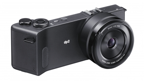 세기P&C가 콤팩트 카메라 dp Quattro를 출시했다.