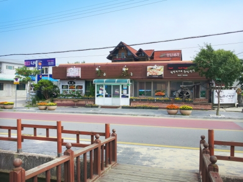 함양 상림공원에 위치한 금농 외부 모습이다.