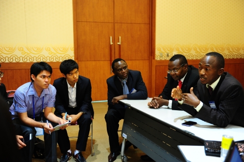 14개국 청소년부 장관이 참석한 리더스 컨퍼런스가 열렸다.