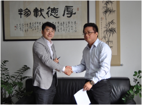 토마토디스플레이는 중국 TV 1위 업체 스카이워스(대표 썬웨이)와 국내 독점 유통계약을 체결했다.
