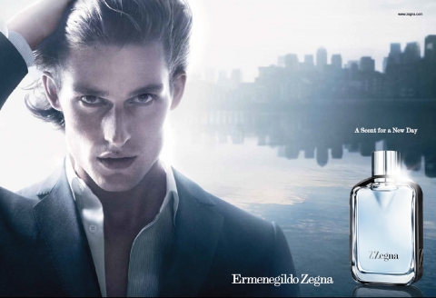 에르메네질도 제냐의 우디 워터릭 아로마틱 계열의 향수 지 제냐(Z Zegna) 향수 화보이다.
