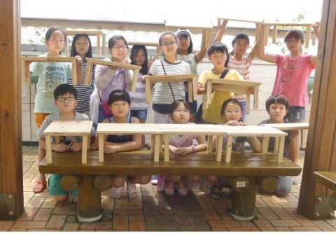 영종도서관 꿈다락 토요문화학교 차오름 프로그램에 참여한 아이들 모습