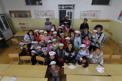 군산대학교 제3기 학생해외봉사단은 몽골 투아이막 종머드 지역에서 7월 4일부터 7월 17일까지 12박 14일 동안 봉사활동을 펼치고 돌아왔다.