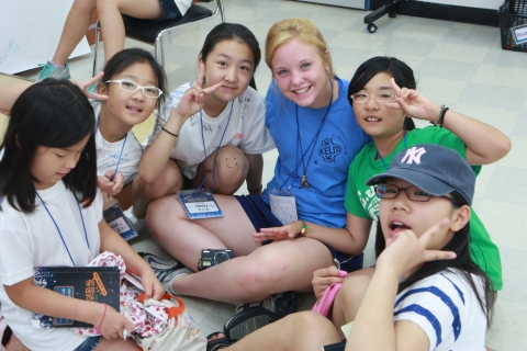 한국 Awana(어와나)의 어린이 여름캠프 프로그램 참가 사진