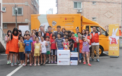 베니꿈차가 응원이 필요한 문화, 예술, 체육 인재가 있는 학교, 단체, 모임 등에 찾아가고 있다.