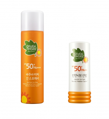 유한킴벌리가 그린핑거 선 아쿠아 터치 선 스프레이와 인텐시브 선밤을 선보이고 있다.