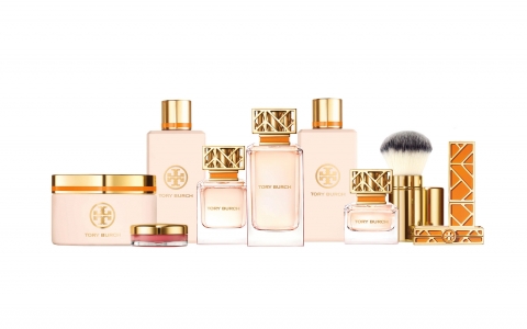 뉴욕 라이프 스타일 브랜드 토리버치(Tory Burch)의 뷰티라인 제품 사진.