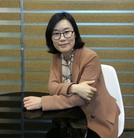 커리어앤스카우트 이숙주 부장은 인사 채용담당자 출신 헤드헌터로서 커리어앤스카우트에서 헤드헌터로 근무중이다.