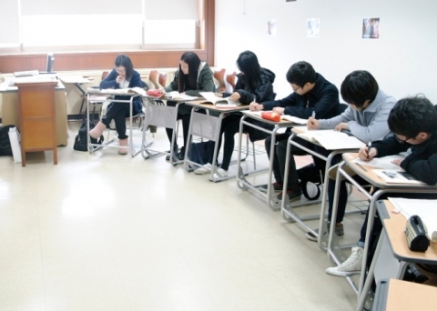 신우성학원은 학생부종합·특기자전형 구술면접 특강을 실시한다.