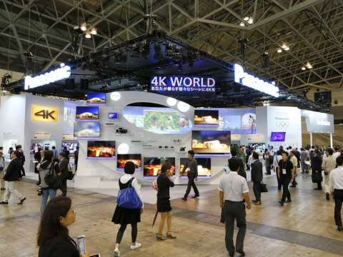 일본 전자전 2014(CEATEC JAPAN 2014) 라이프/소사이어티 스테이지의 파나소닉 및 테크닉스 부스