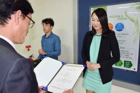 한국폴리텍대학 섬유패션캠퍼스는 제18대 Bright 총학생회 임명장 수여식을 가졌다.