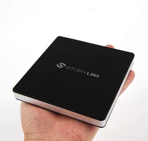 세마전자가 STORYLiNK 기가 무선 외장하드 K9Pro를 출시하였다.