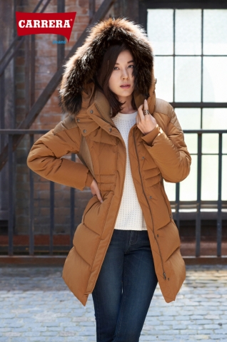 이태리 전통 패션 브랜드 까레라진에서는 최근 출시돼 김하늘 청바지로 불리며, 큰 인기를 얻고 있는 청바지에 이어 2014 F/W 신상 글램 다운을 출시한다고 밝혔다.