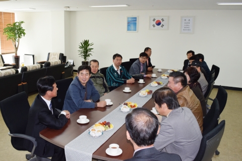 이시아폴리스 산업단지 협의회 회의가 진행중이다.