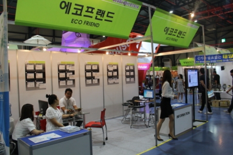 에코프랜드(대표 김종욱)는 친환경 건축 솔루션 Assessment CO2&Energy(이하 ACE) 프로그램을 업그레이드해 선보인다.