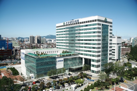 건국대학교병원(병원장 한설희)은 최근 법무부가 지정하는 의료관광 우수 유치기관으로 선정됐다고 11일 밝혔다.