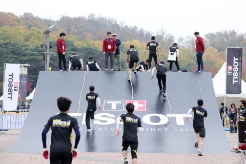 티쏘는 한국 최초 어반 애슬론 경기를 후원하였다.