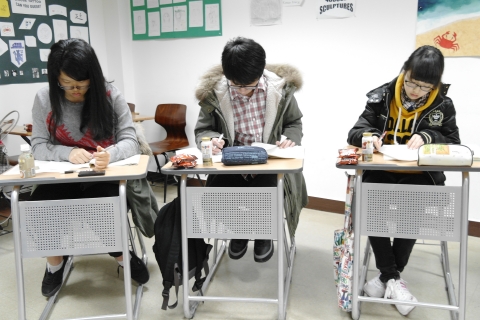 신우성논술학원 수업 장면