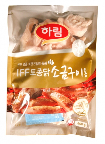 토종닭의 영양과 맛을 그대로 살려낸 하림 IFF 토종닭 소금구이 제품