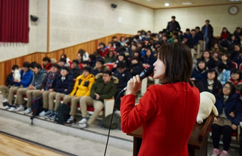 365mc 비만클리닉(이하 365mc)은 수능준비로 심신이 지친 고3 수험생들이 건강하고 활기찬 20대를 맞을 수 있도록 건강 지키기 릴레이 특강을 마련했다.