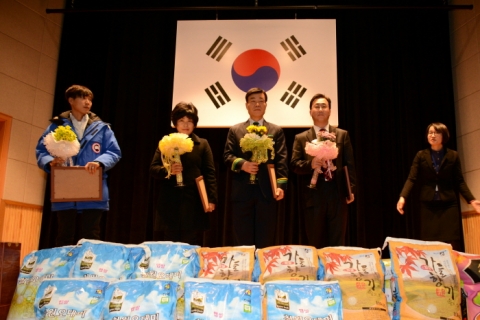 일화의 구리시장 표창 수상식
