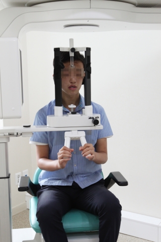 해외아동결연을 맺어 다년간 수십 명의 아이들을 후원하고 있는 원진성형외과가 구순구개열로 고통받는 청소년에게 무료 재건수술을 지원해 주는 사업을 내년에도 이어간다고 밝혔다.