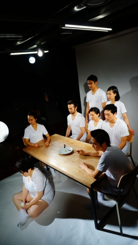 서울문화재단 서울연극센터가 2014년 연극부문 유망예술지원 프로그램인 뉴스테이지(NewStage)에 선정된 신작 세 편을 22일부터 2월 8일까지 3주 동안 차례로 대학로예술극장 소극장에서 선보인다.