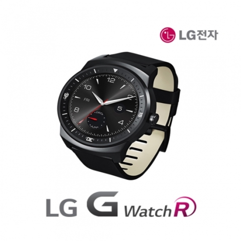 롯데닷컴은 오는 28일까지 삼성, LG, 소니, 조본 등 성능과 스타일을 모두 갖춘 최신 웨어러블 기기를 한자리에서 만날 수 있는 웨어러블 디바이스 기획전을 진행한다. 사진 LG전