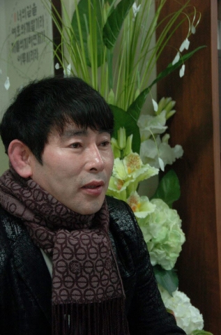 가수 김홍