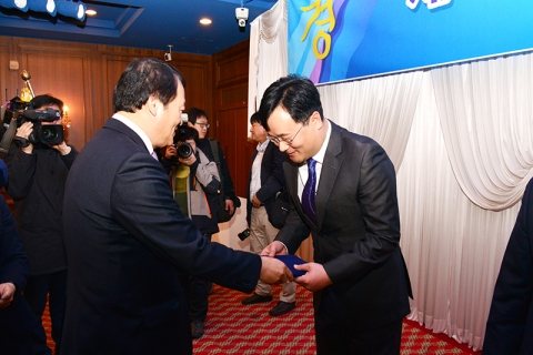 일화 박용덕 본부장이 상공의 날 장관 표창을 수상했다