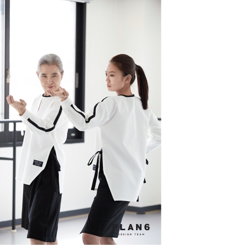 건국대 예술디자인대학 의상디자인학과 학생들이 만든 디자이너 브랜드 플랜식스(PLAN 6)가 우리 전통 무술인 태권도의 도복을 패션으로 새롭게 디자인한 여성복 컬렉션을 발표했다.