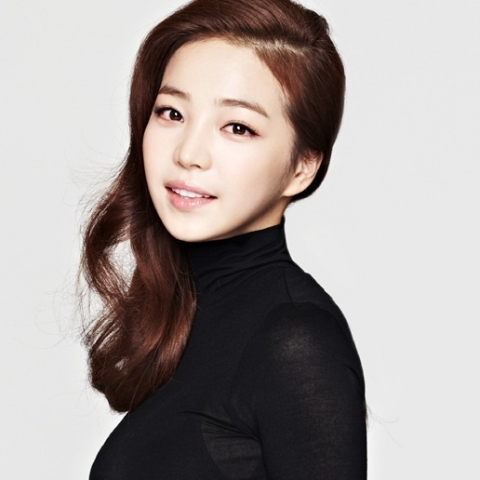 제이시스메디칼이 울트라셀모델로 광고계 신데렐라 지하윤을 발탁했다