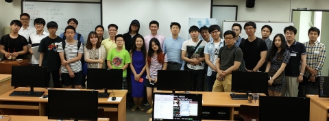 건국대학교 정보통신대학원이 미래창조과학부와 한국핀테크포럼 등과 손을 잡고 핀테크 분야 소프트웨어 인재 육성을 목적으로 하는 핀테커 스쿨을 개설했다