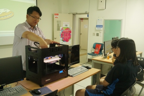 Girls&#039; Engineering Week-지금은 공학소녀시대 3D프린팅 체험 모습