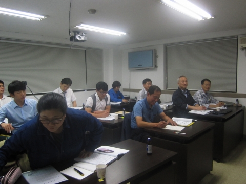 지난 제9차 정부지원제도 활용 KOTERA 정책자금 전문인력양성과정을 수료한 예비 실무전문가 및 예비 전문컨설턴트들의 모습