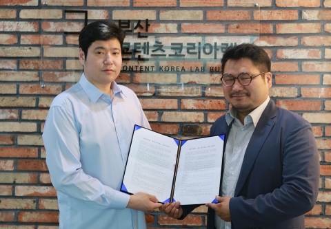 (좌)부콘이앤엠 이형근 대표, (우)게임덕 석재우 대표