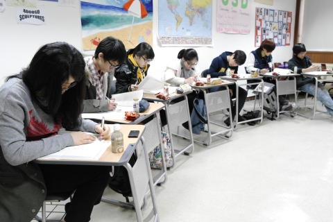 대치동 신우성논술학원에서는 추석연휴 수시논술특강 수강생을 추가로 모집한다