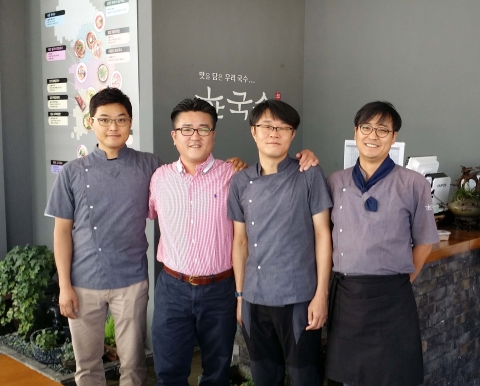 한국수 창업한 세종사이버대 외식창업프랜차이즈학과 동문 4인방