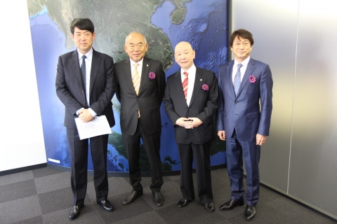 왼쪽부터 한만기 디지파이코리아 대표, 류지 이와타 ORAC 社 회장, 테루타카 카와바타 ORAC 社 대표이사, 키요시 니시지마 ORAC 社 이사
