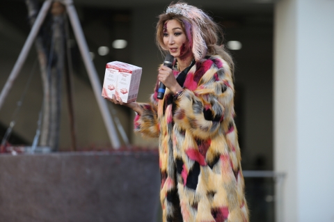 바이엘 헬스케어의 여성청결제 브랜드 카네스케어 데일리가 지난 31일, 김포 현대 프리미엄 아울렛에서 진행한 러브 플리마켓 행사에 참여했다
